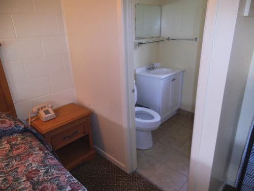 Relax Inn Franklin Room photo